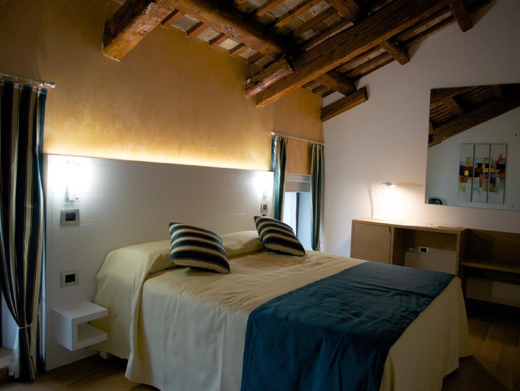Villa Butussi - L'Ospitalita Del Vino Corno di Rosazzo Room photo